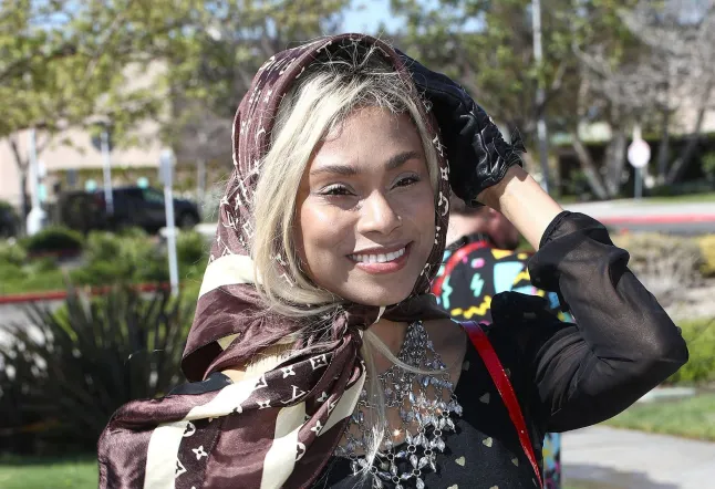Nickelodeon Star Christy Knowings Dies at 46 After Asthma Attack