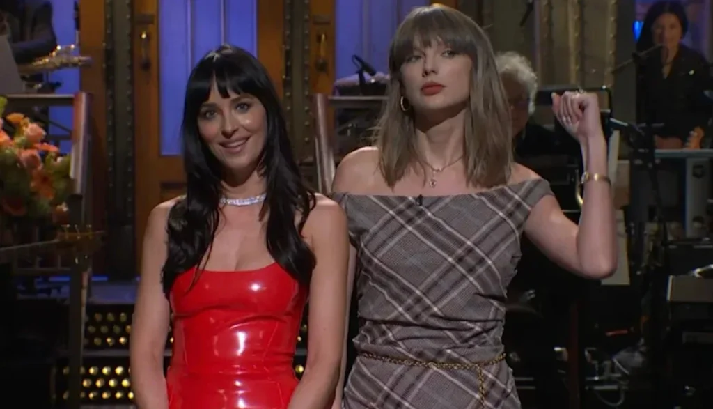 Taylor Swift Crashes Dakota Johnson's SNL Monologue